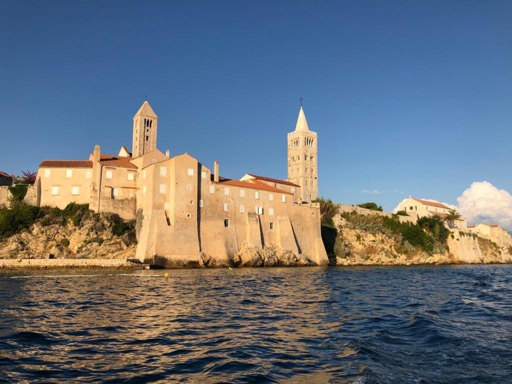 Apartments Adriatic Rab Palit エクステリア 写真